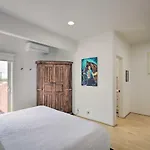 Historic Railyard Bungalow - Walkable Location!