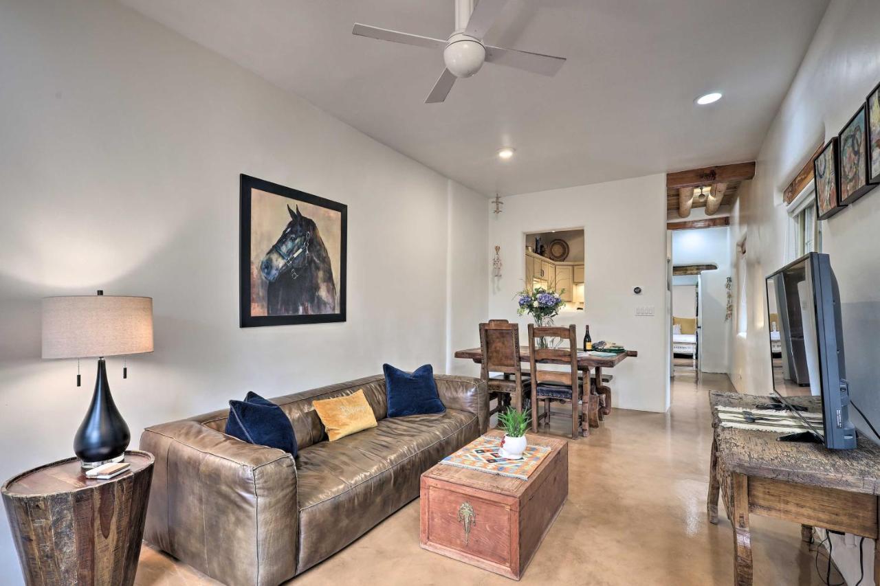 Historic Railyard Bungalow - Walkable Location! Apartment