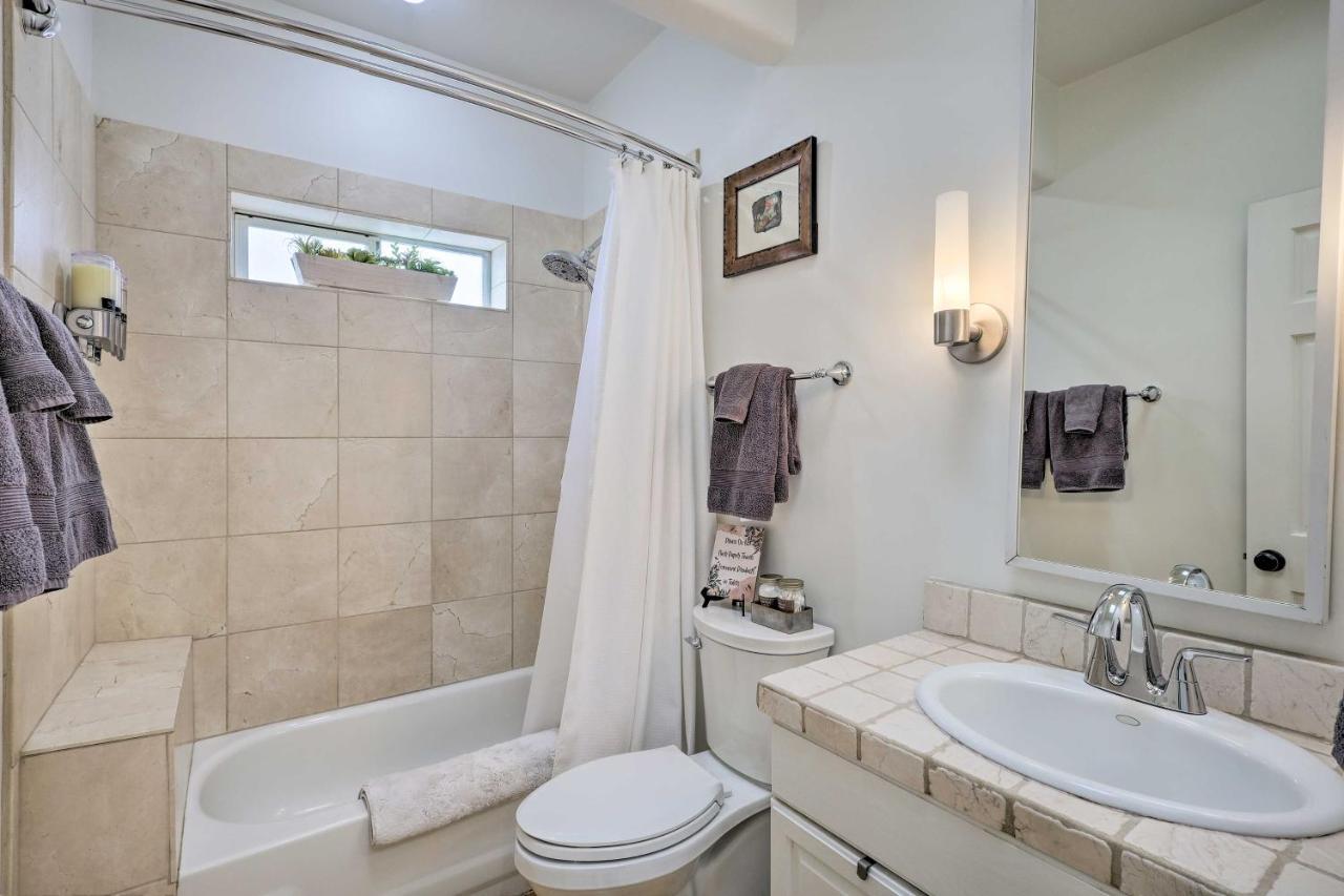 Apartment Historic Railyard Bungalow - Walkable Location!