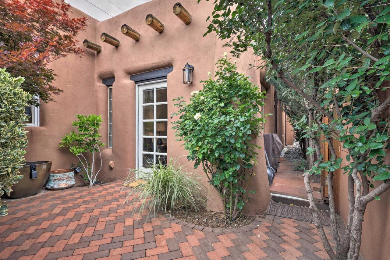 Historic Railyard Bungalow - Walkable Location! Santa Fe